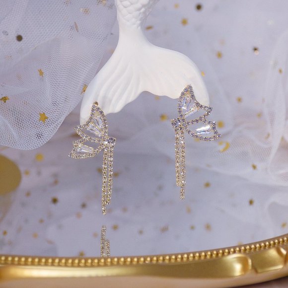 NEW 14K Gold Plated Round Diamond Butterfly Tassel Drop Earrings - Picture 4 of 6